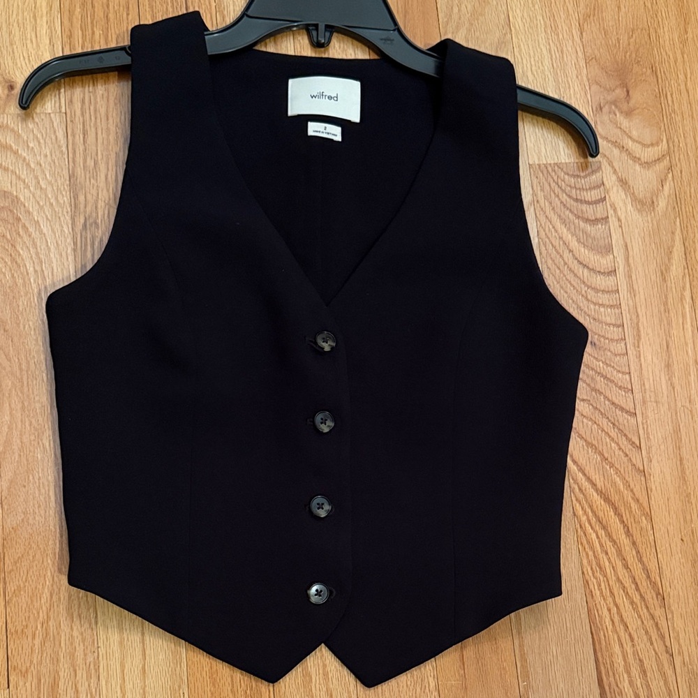 Aritzia Black V-neck Vest - Picture 3 of 5
